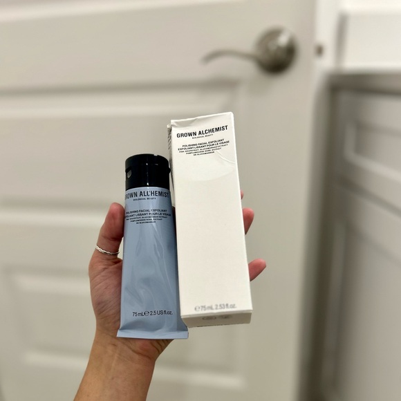 NIB | Grown Alchemist | Polishing Facial Exfoliant | Glucomannan Extract - Picture 9 of 11